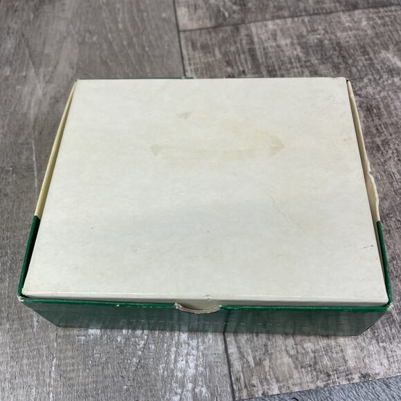 SINGER 600 Touch & Sew Sewing Machine Replacement Attachment Box Only - Picture 3 of 5